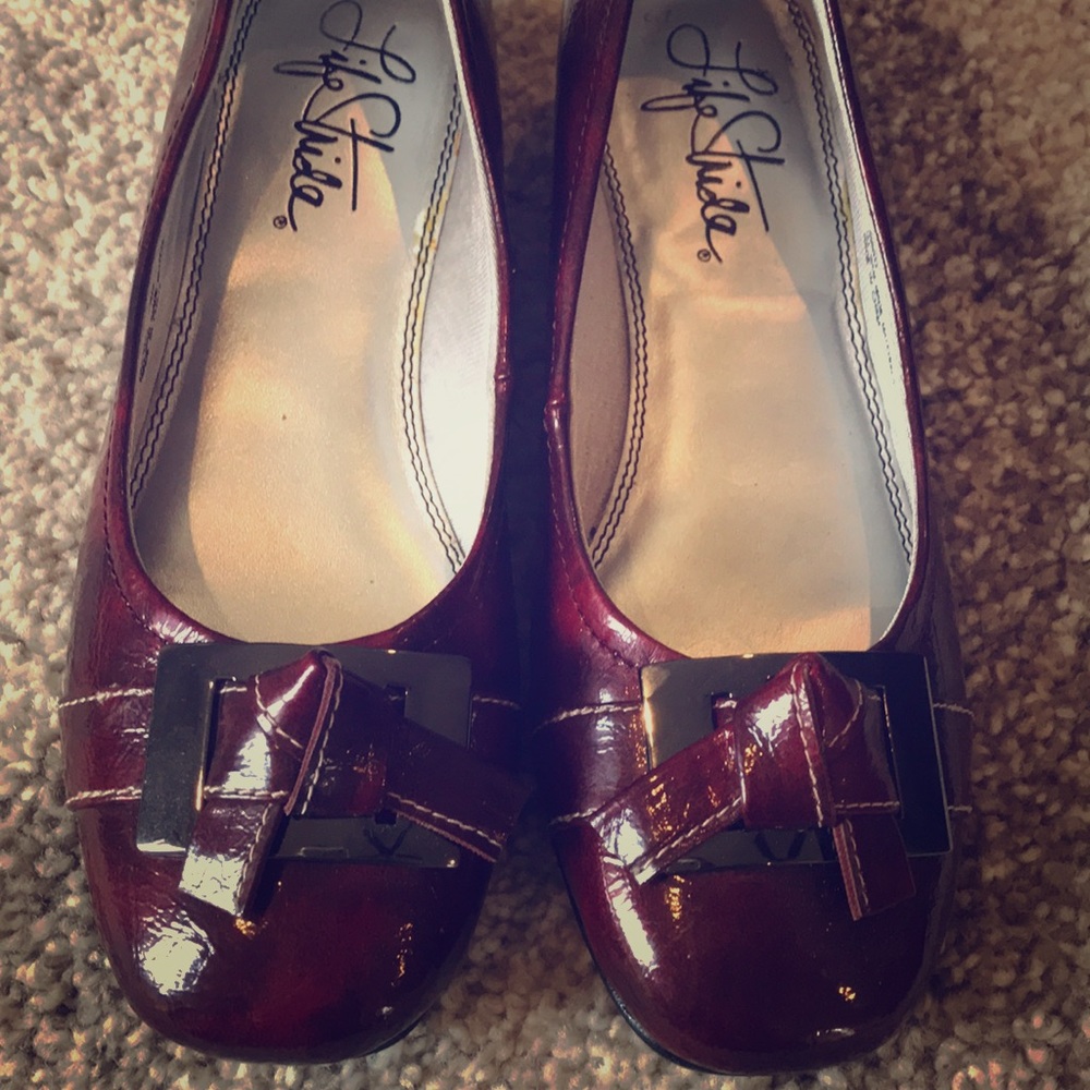 Size 6.5 Lifestride red patent leather slip on